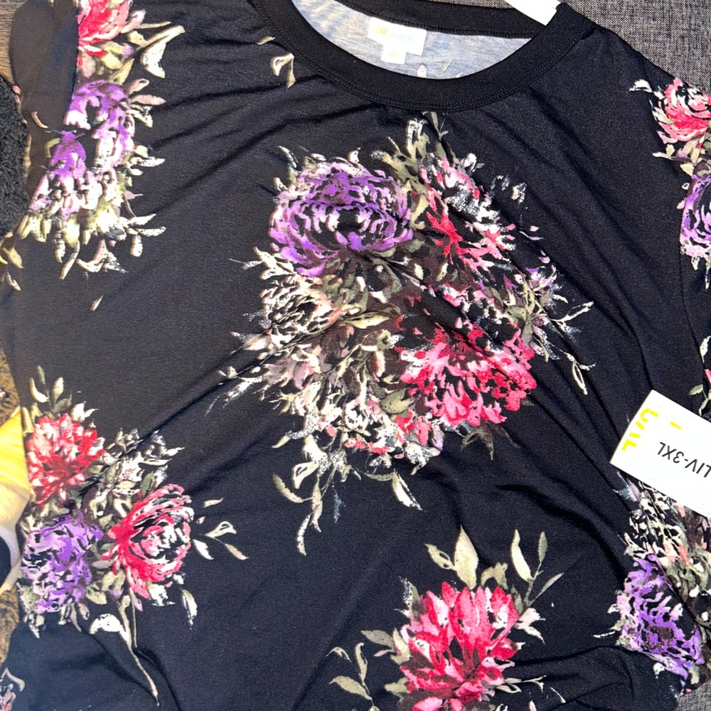 Lularoe Liv Top